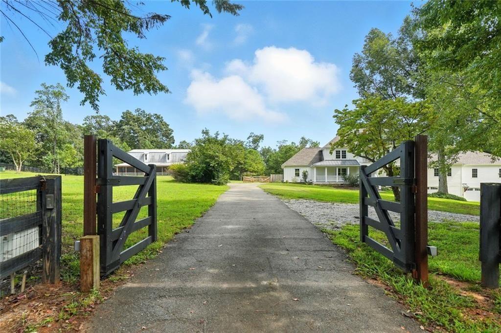 1092 Old Lathemtown Road