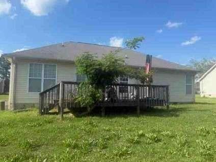 1504 Rockview Circle