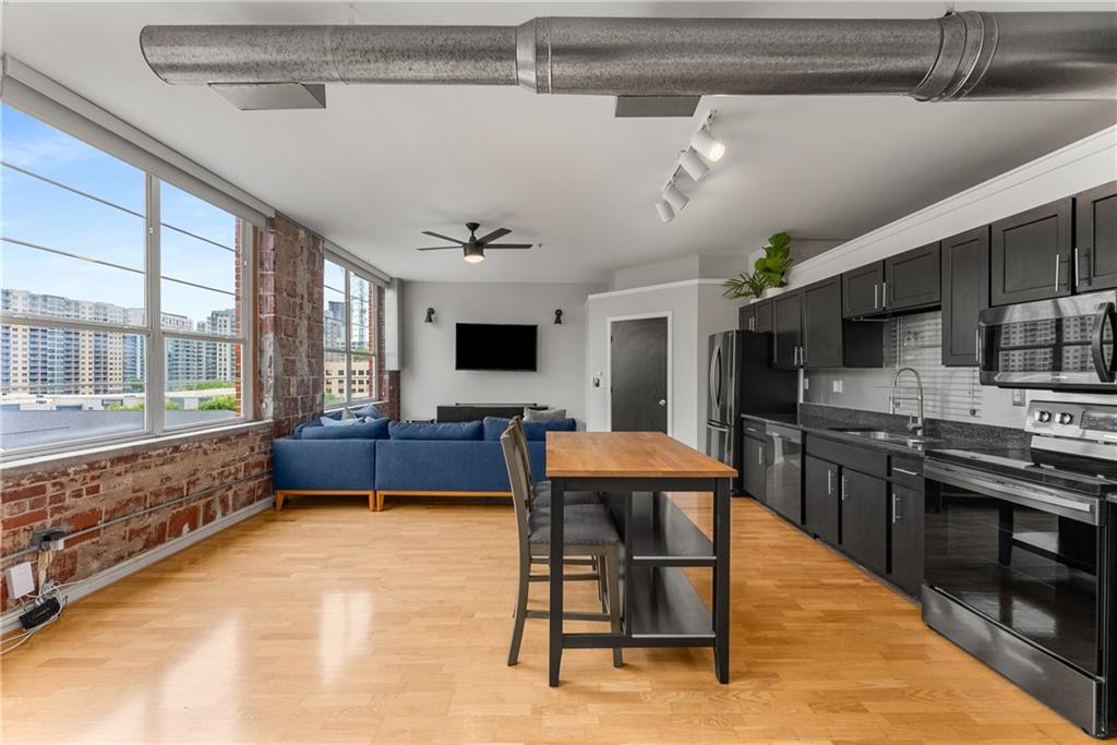 800 Peachtree Street NE 8612