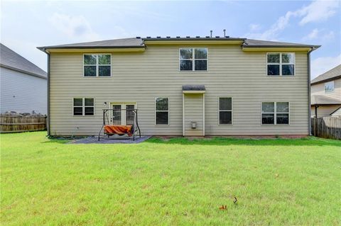 A home in Dacula