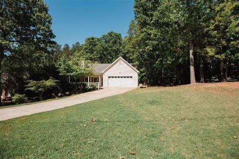 Single Family Residence in Villa Rica GA 215 Emily Circle 3.jpg