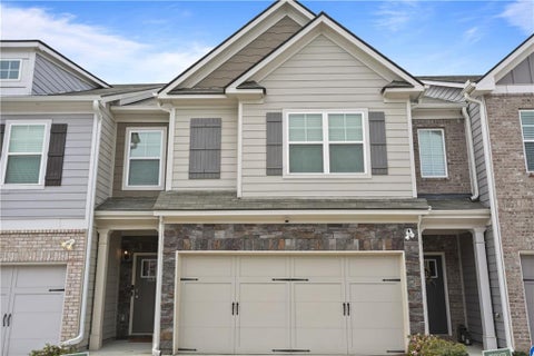 Townhouse For Rent - 7637 Avalon Boulevard<br/> Fairburn, GA 30213