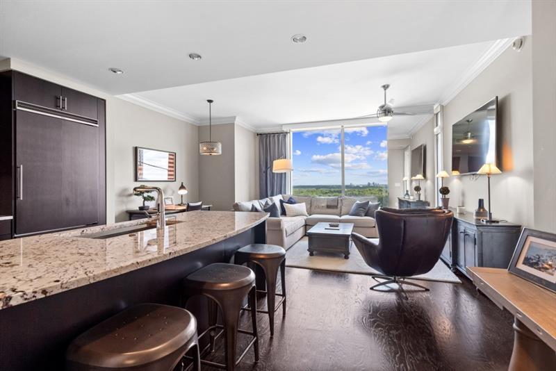 Ritz Carlton Residences - Residential