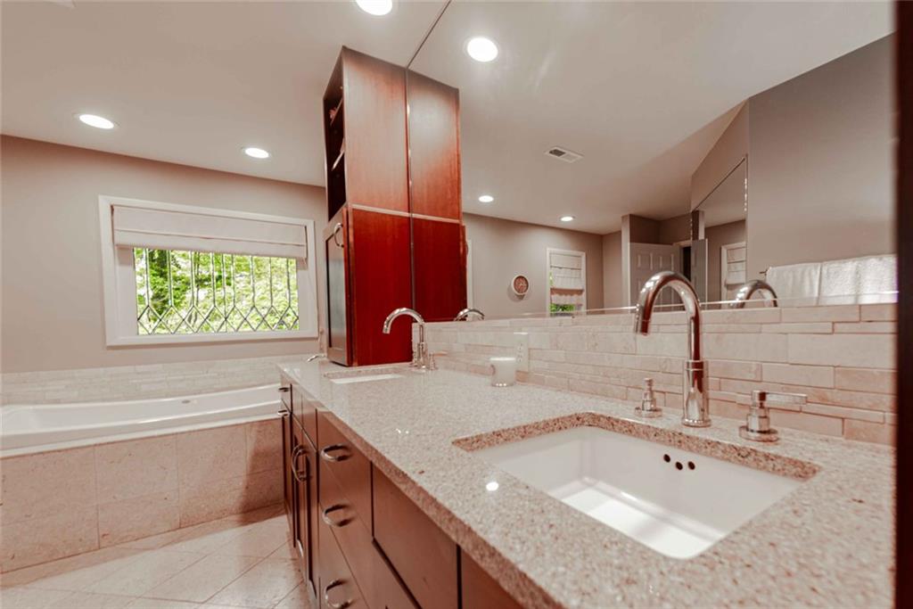 95 Messina Way, Sandy Springs, Georgia image 34