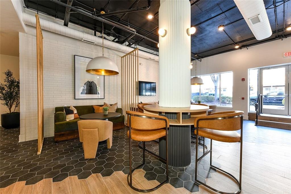 508 Main Street NE A1