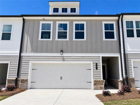 Townhouse For Rent - 731 Point Place Drive<br/> Loganville, GA 30052