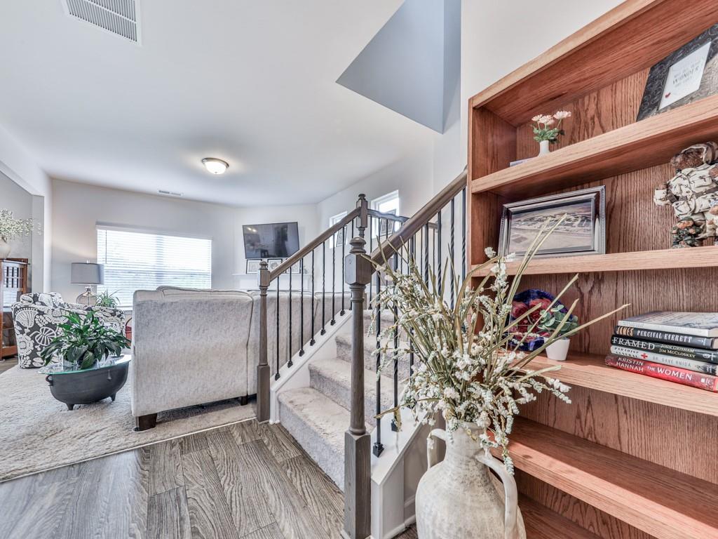 122 Hadley Way SW