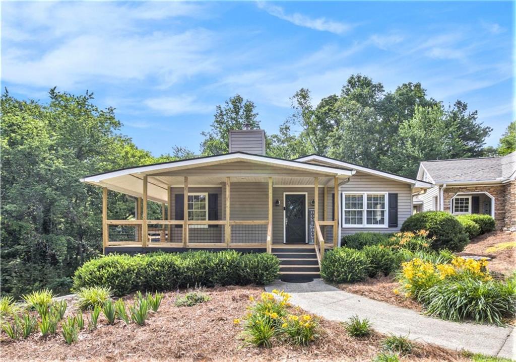 345 Davis Road W