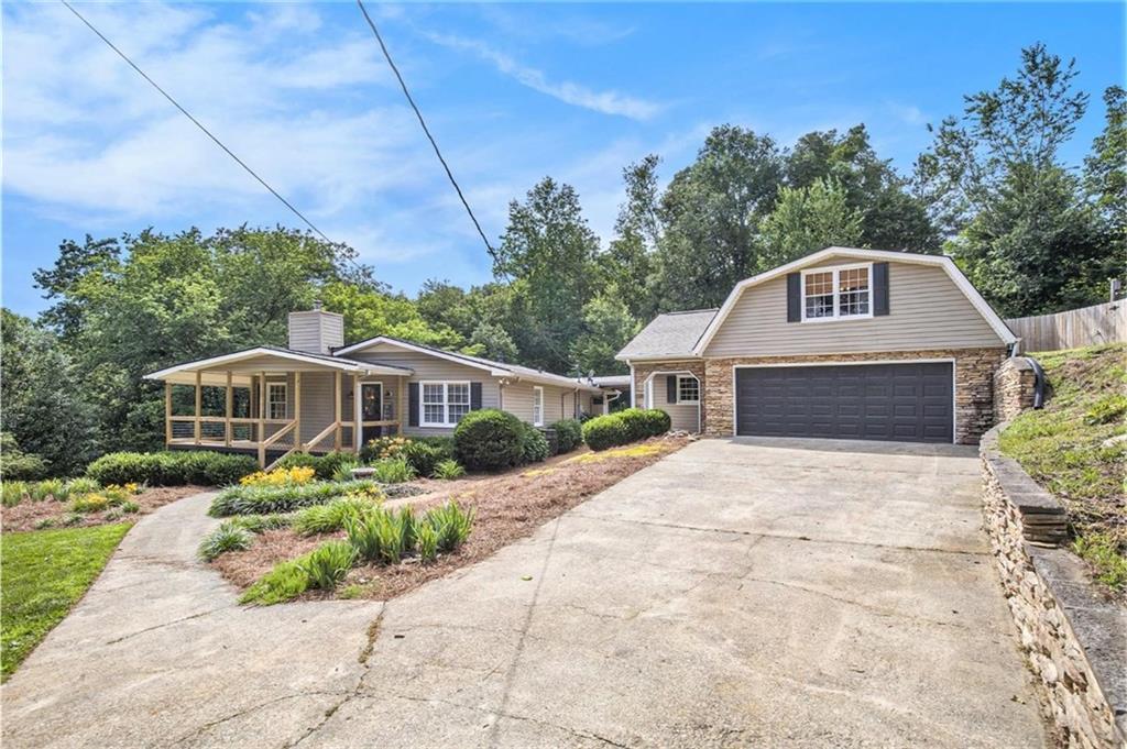 345 Davis Road W