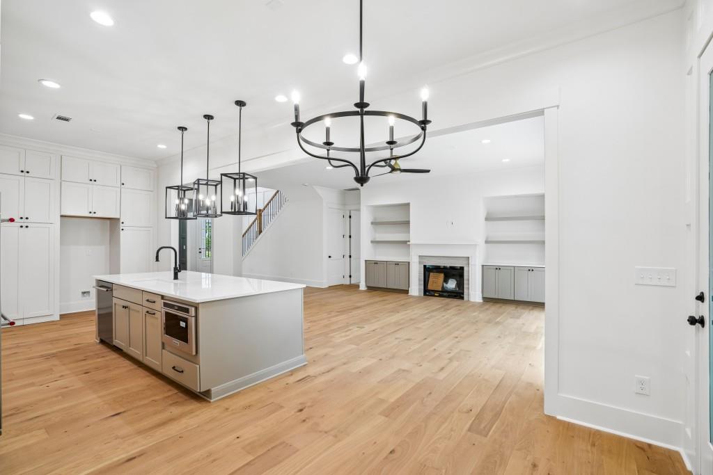 Cumming, Georgia, 30041, United States, 5 Bedrooms Bedrooms, ,5 BathroomsBathrooms,Residential,Active,2028799