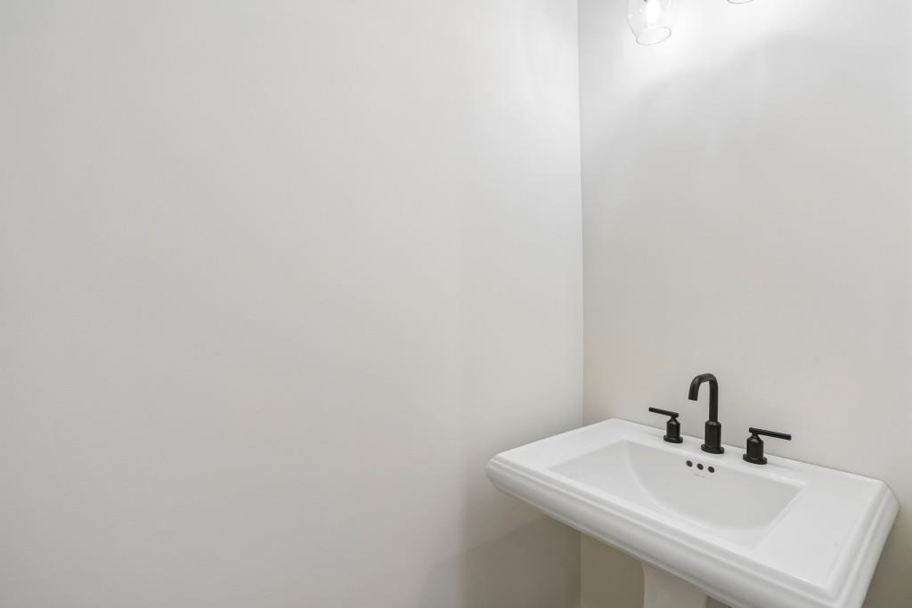 Cumming, Georgia, 30041, United States, 5 Bedrooms Bedrooms, ,5 BathroomsBathrooms,Residential,Active,2028799