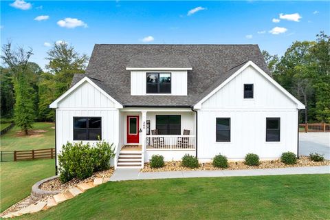 240 Oakwood Drive Commerce GA 30529