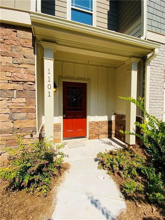 1101 North Village Drive