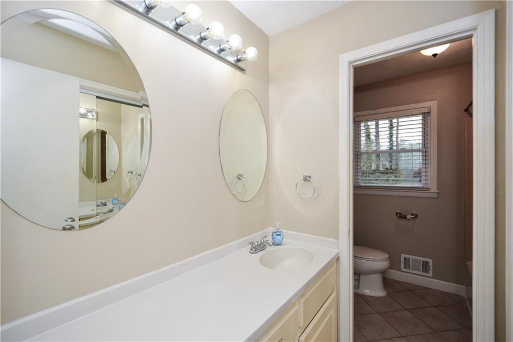 Plains Estate - Residential Lease