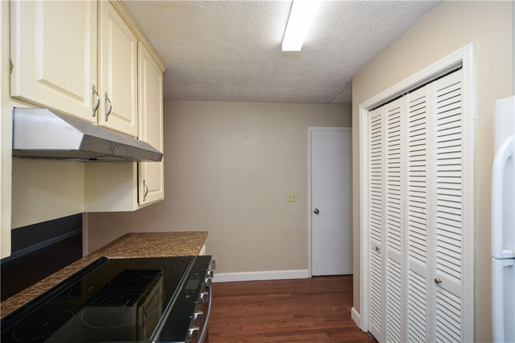 Plains Estate - Residential Lease