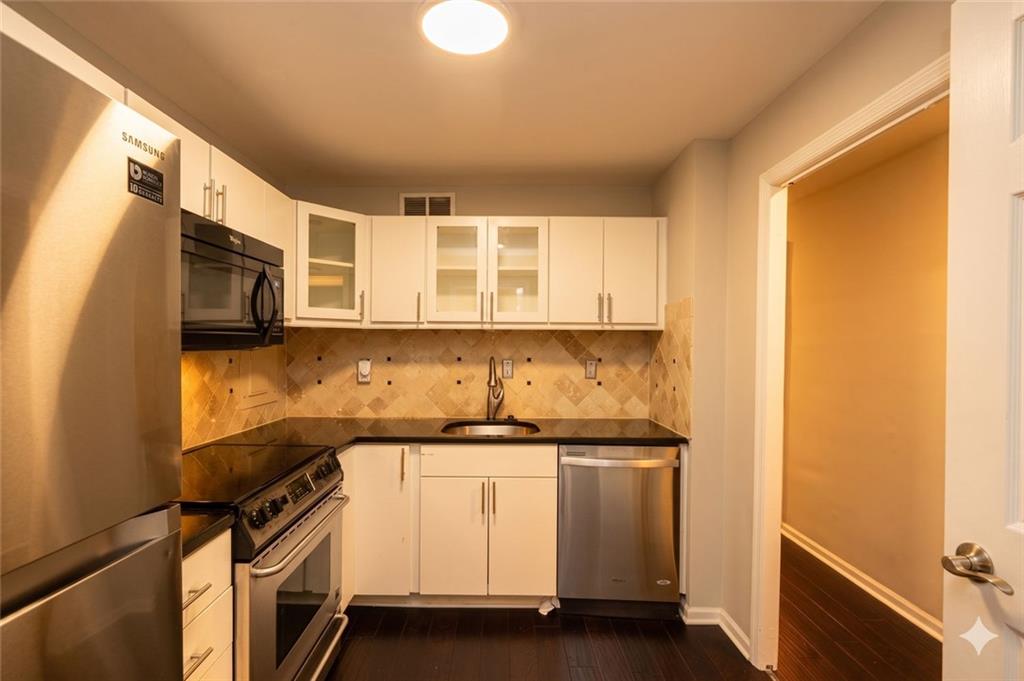 3060 Pharr Court North NW 114