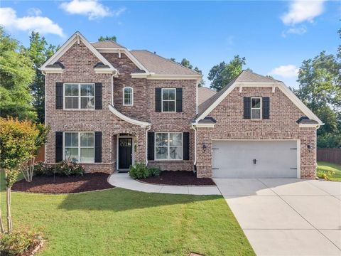 Homes For Sale - 1648 Applecress Court<br/> Hoschton, GA 30548