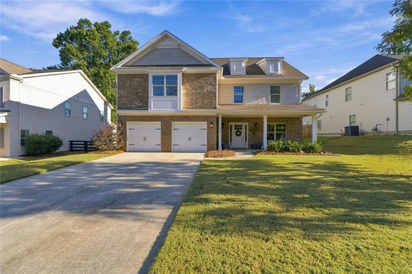 4830 HANSON FARMS LN, CUMMING, GA 30040 - Image 579f1059cb2e9ca4e6c055fafbda1488/558960480