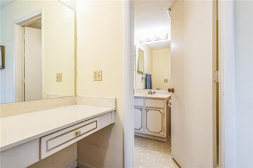 7098 Stonington Drive, Atlanta, Georgia image 21