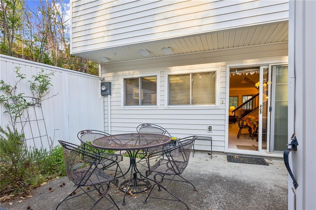 7098 Stonington Drive, Atlanta, Georgia image 23