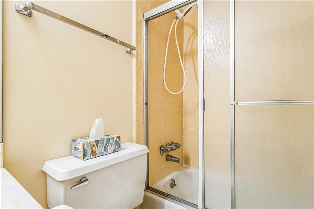 7098 Stonington Drive, Atlanta, Georgia image 22
