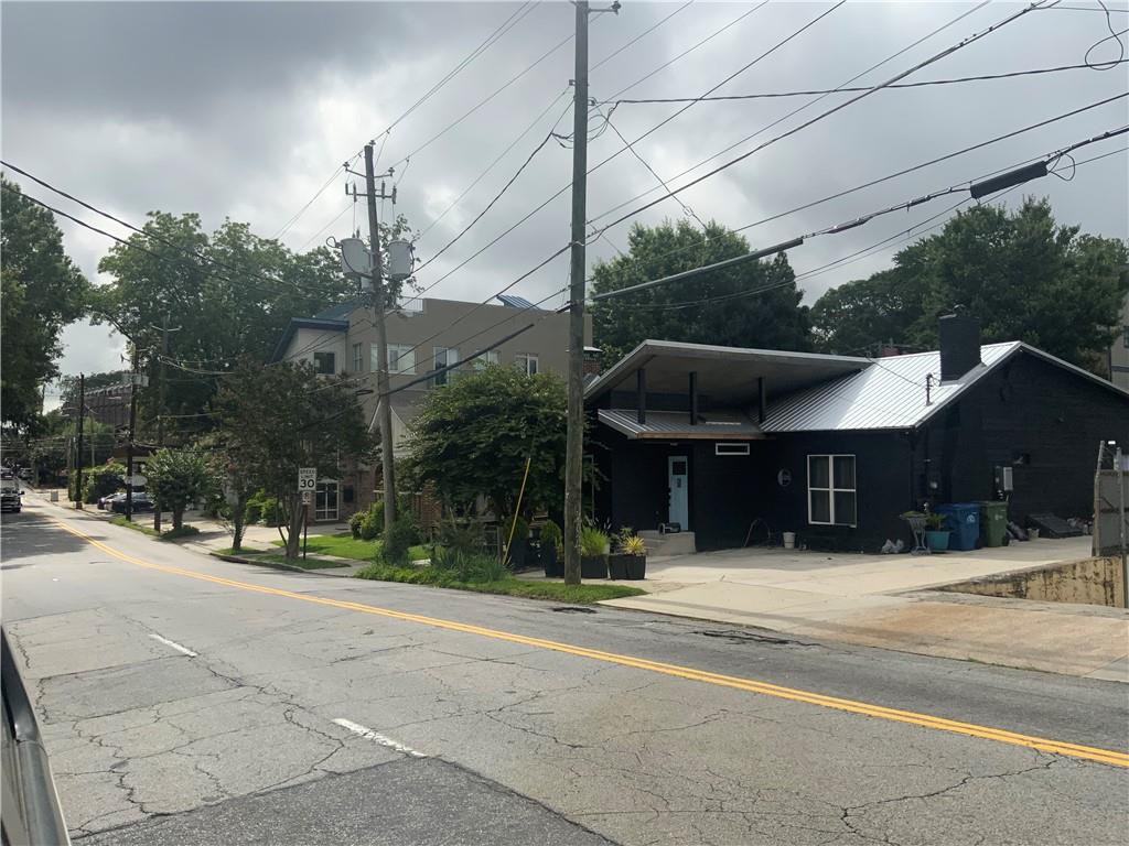 563 Ralph Mcgill Boulevard NE