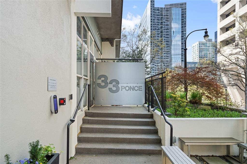 33 Ponce De Leon Avenue NE 206