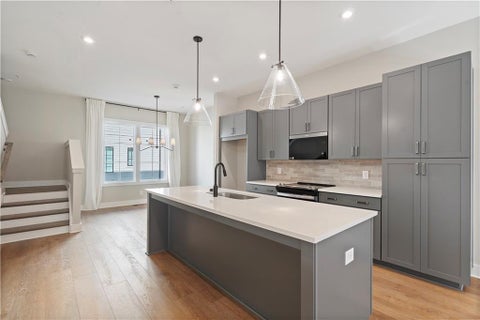 Condo For Sale - 989 Bibbs Circle Nw Cir #24<br/> Atlanta, GA 30318