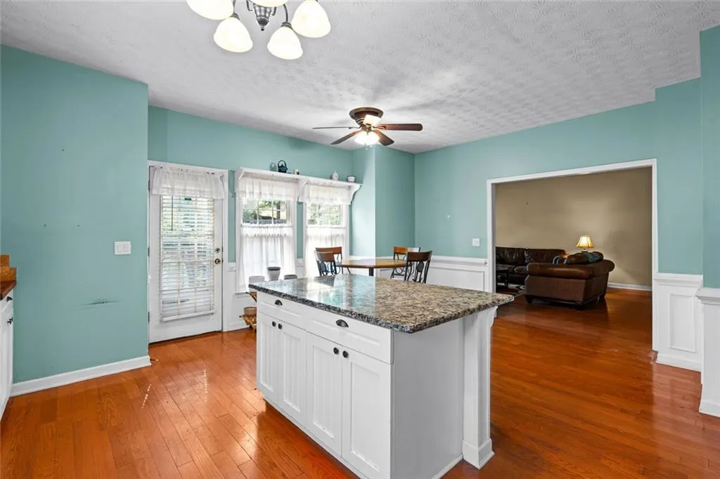 Covington, Georgia 30016, United States, 4 Bedrooms Bedrooms, ,4 BathroomsBathrooms,Residential,Active,195158