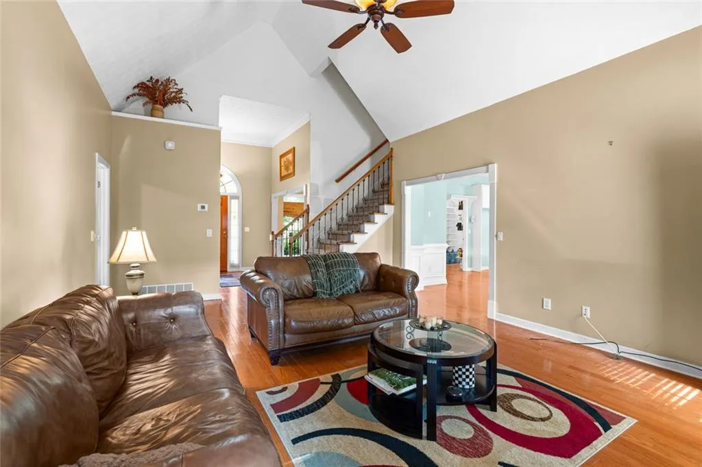 Covington, Georgia 30016, United States, 4 Bedrooms Bedrooms, ,4 BathroomsBathrooms,Residential,Active,195158