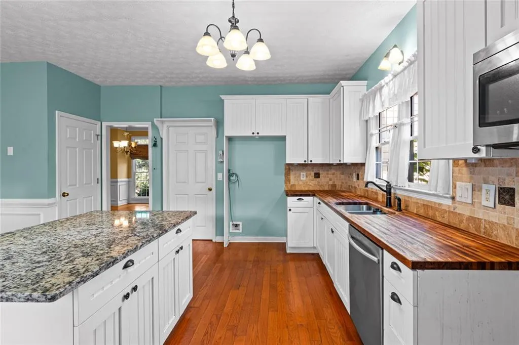 Covington, Georgia 30016, United States, 4 Bedrooms Bedrooms, ,4 BathroomsBathrooms,Residential,Active,195158