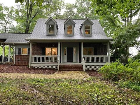 4005 S Apple Valley Road Commerce GA 30529