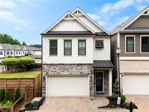 Homes For Sale - 762 Stickley Oak Way<br/> Woodstock, GA 30189