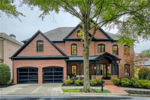 Homes For Sale - 2975 Woodvale Court<br/> Alpharetta, GA 30022