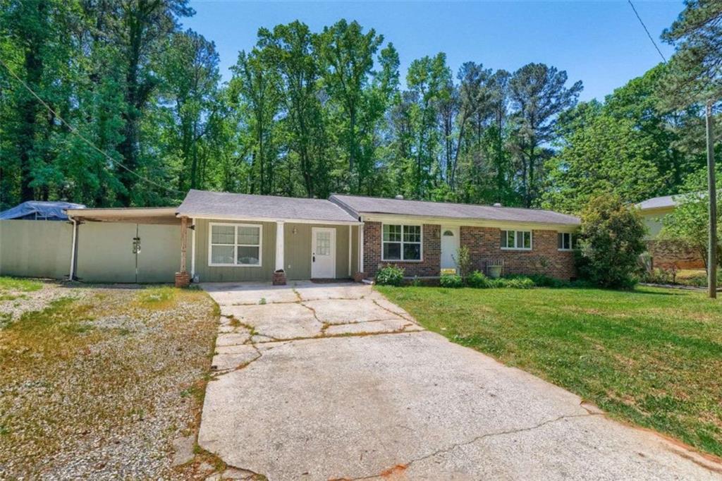 2340 Chestnut Log Loop