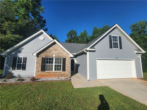Homes For Sale - 435 Butler Bridge Circle<br/> Covington, GA 30016