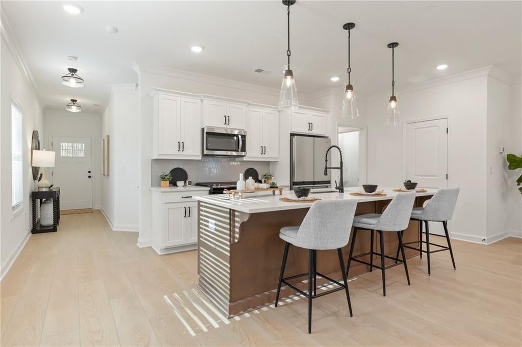 541 Feldspar Way