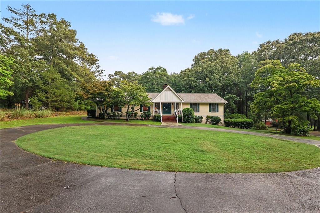 5256 Alexanders Lake Road SW