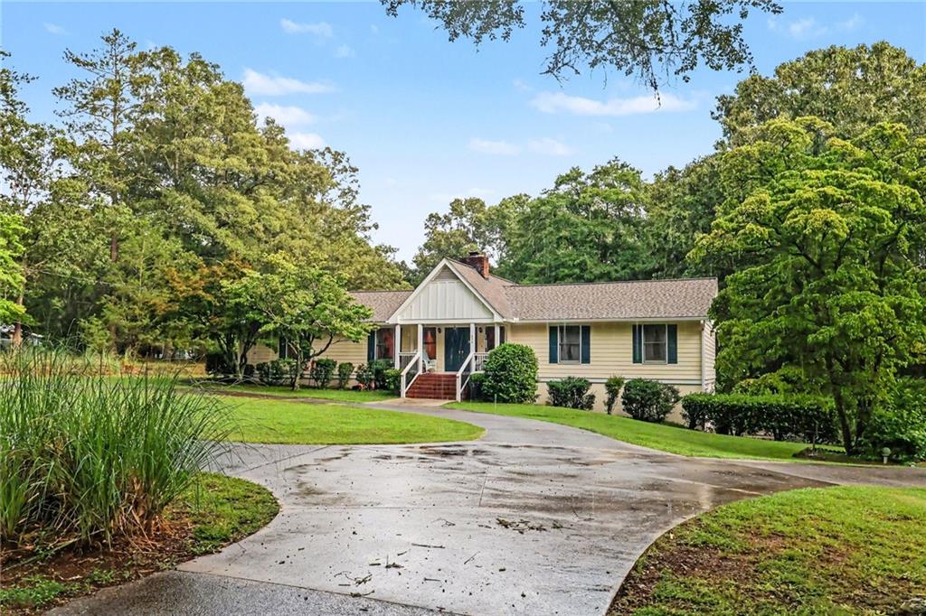 5256 Alexanders Lake Road SW