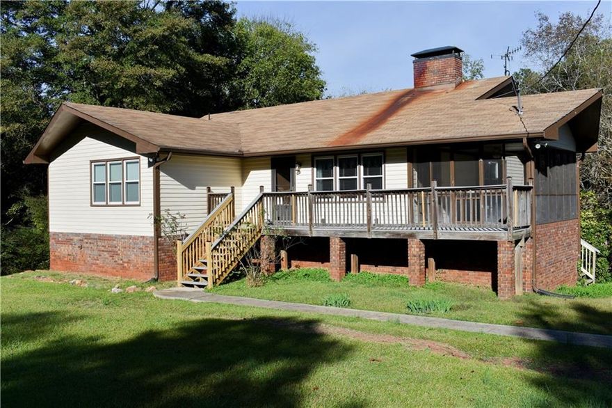 Escape to your own private retreat on nearly 3 acres in beautiful Winston! This 3-bed, 3-bath home features a spacious layout with open living areas, fresh updates, and a partially finished basement with a full bath — perfect for guests, a media room, or home office. Enjoy peaceful country living with no HOA, ample space for expansion, and endless outdoor possibilities.

Opportunities like this don’t come often — schedule your showing today and experience the freedom of country living!