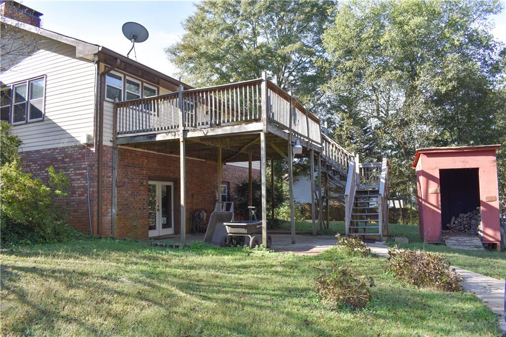 6882 Cowan Mill Rd