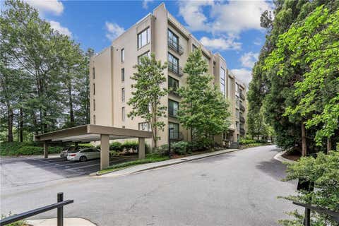 Condo For Sale - 2769 Peachtree Road #2<br/> Fulton County, Atlanta, GA 30305