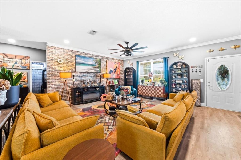 122 Silver Bluff Circle