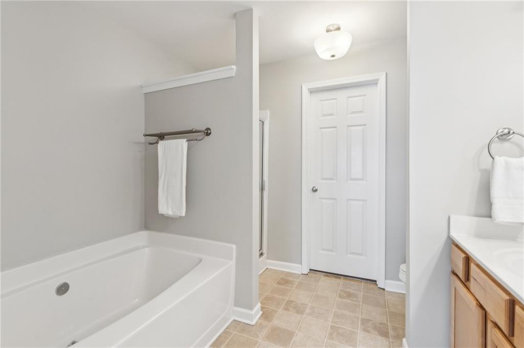 5221 Sherwood Way, Cumming, Georgia image 21
