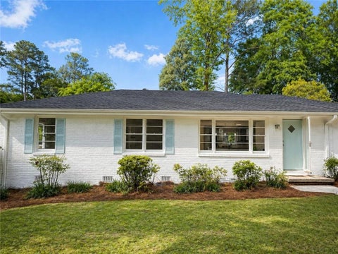 Homes For Sale - 2638 Mural Drive<br/> Atlanta, GA 30341