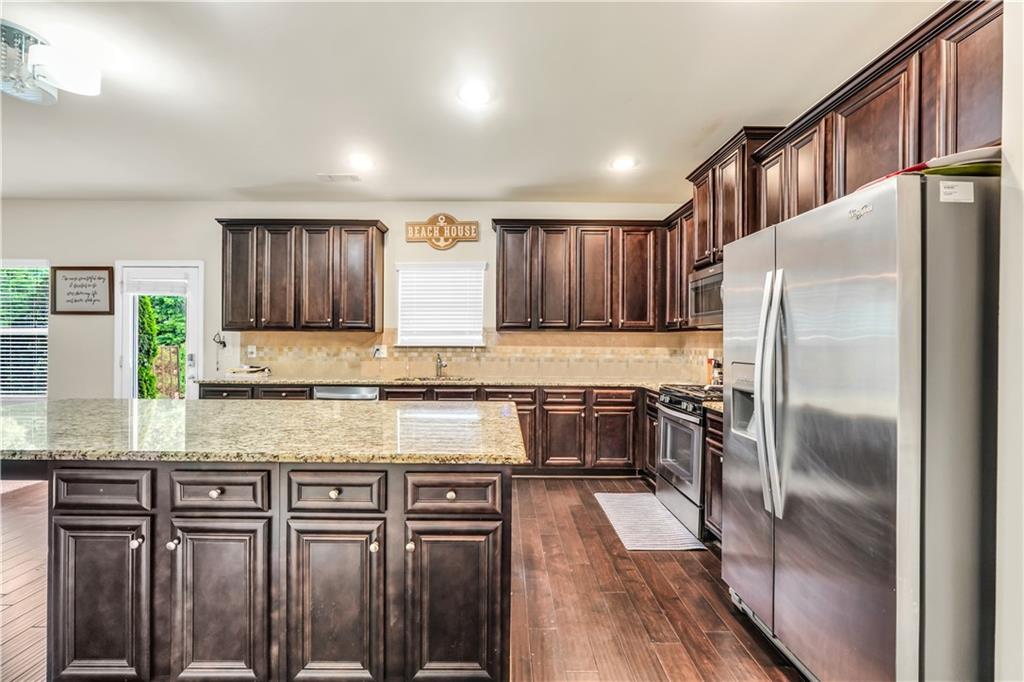 85 Foxgrove Cove, Covington, Georgia image 13