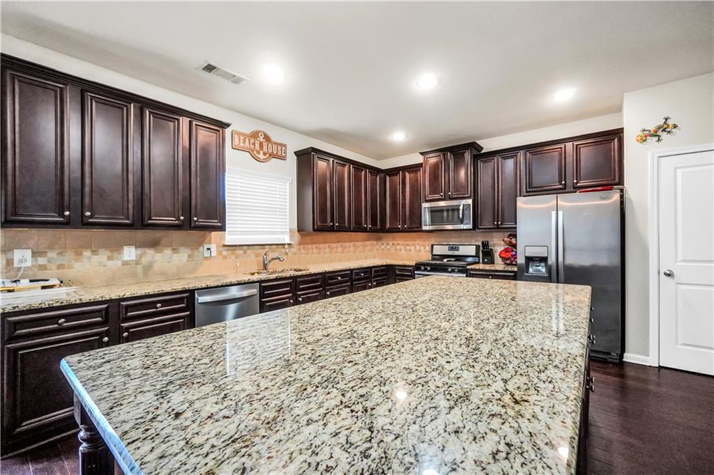 85 Foxgrove Cove, Covington, Georgia image 12