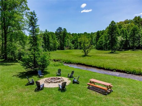 A home in Ellijay