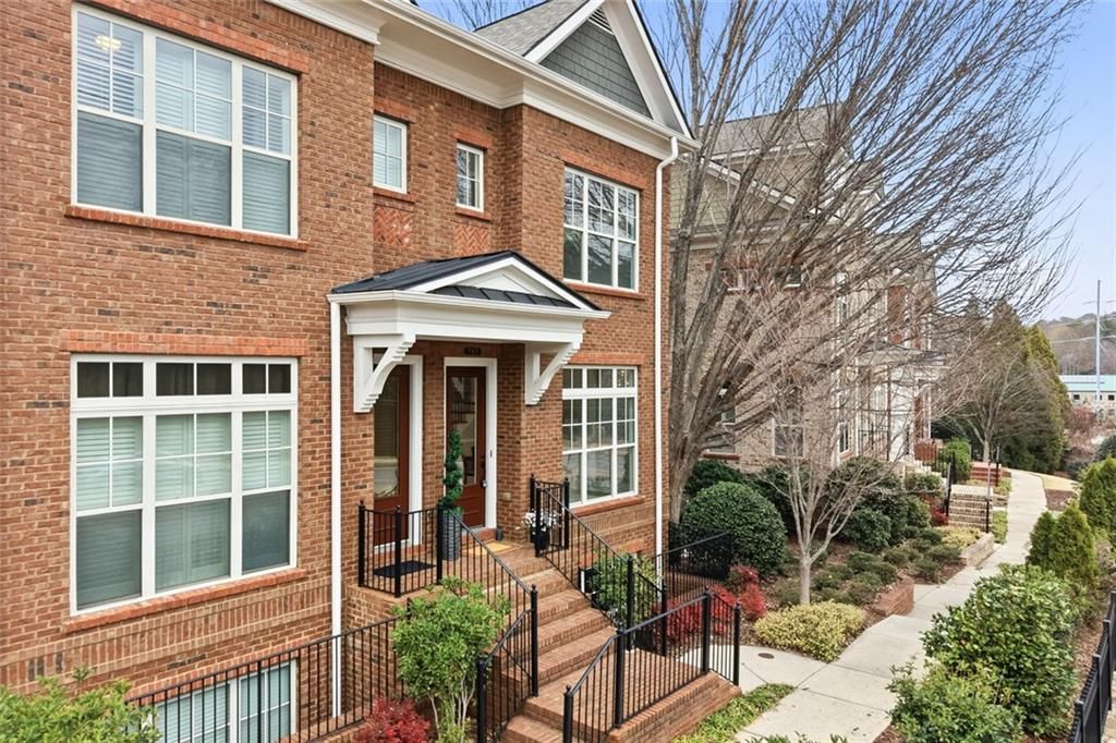 Photo of 353 Alderwood Lane, Sandy Springs, GA 30328 (MLS # 7704661)