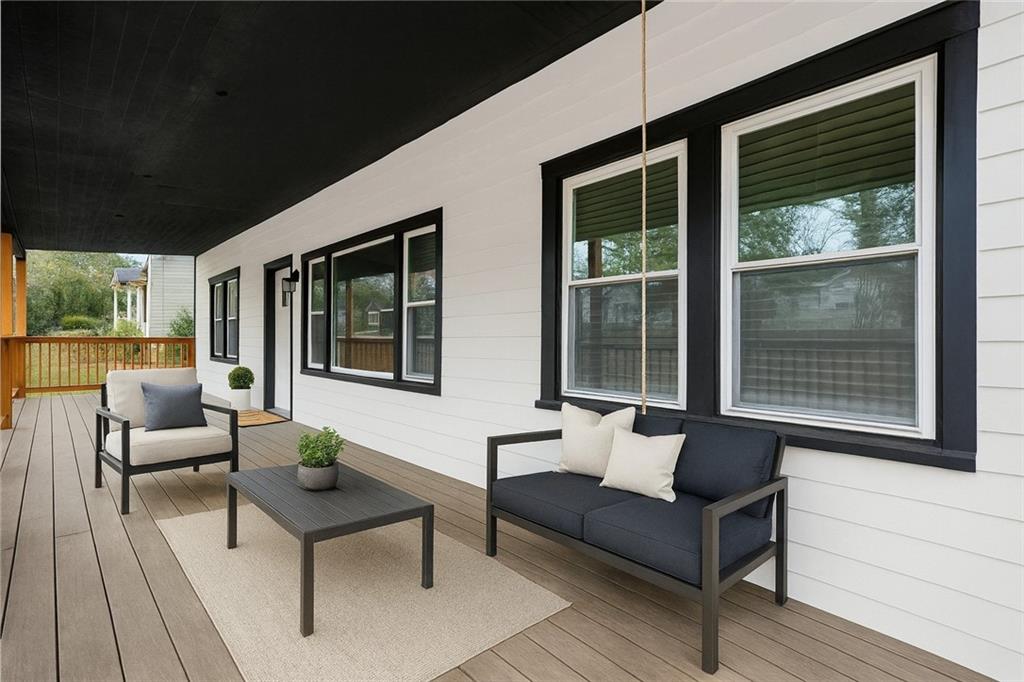 819 Blossom Street SW